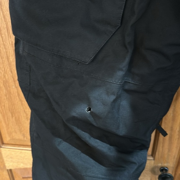 snow pants by 686 - Picture 4 of 4